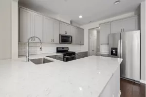 Why Ultra-Thin Countertops Pair Perfectly with Modern Cabinets