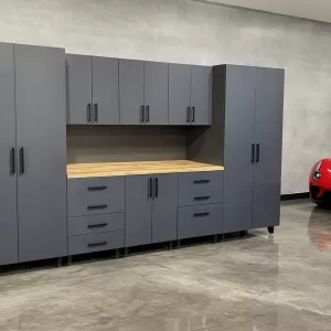 Gen4 Generate a hyper realistic image of a modern high end garage interior using the exac 329128128 300x300 - Electric Mini track VARIO 24V - Black