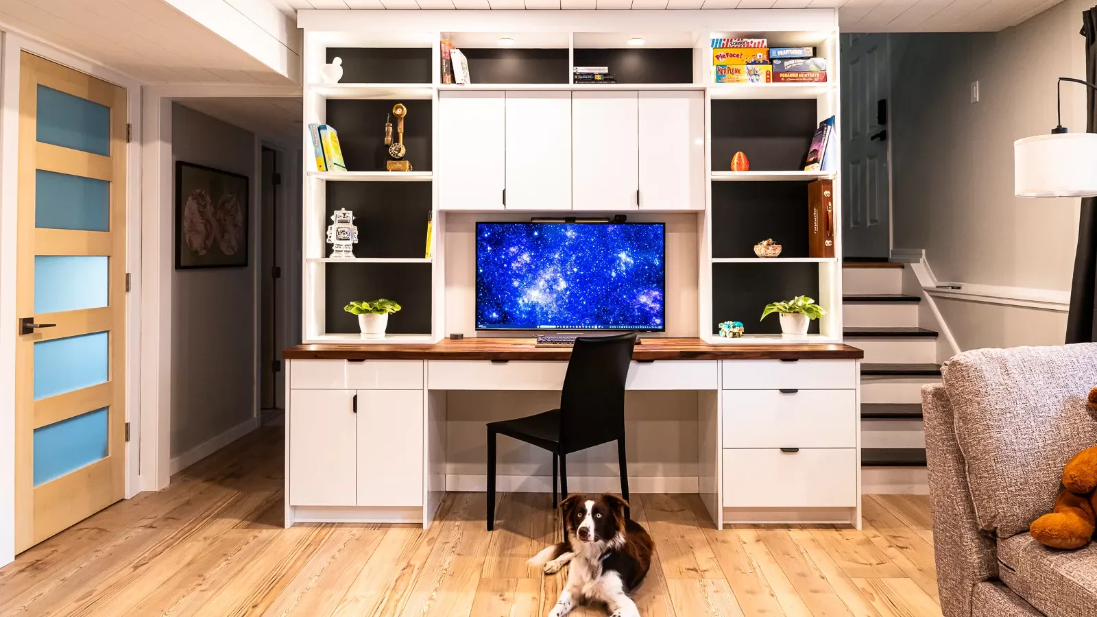 Elk Grove Village Built-In Workstation Elk Grove Village Built-In Workstation