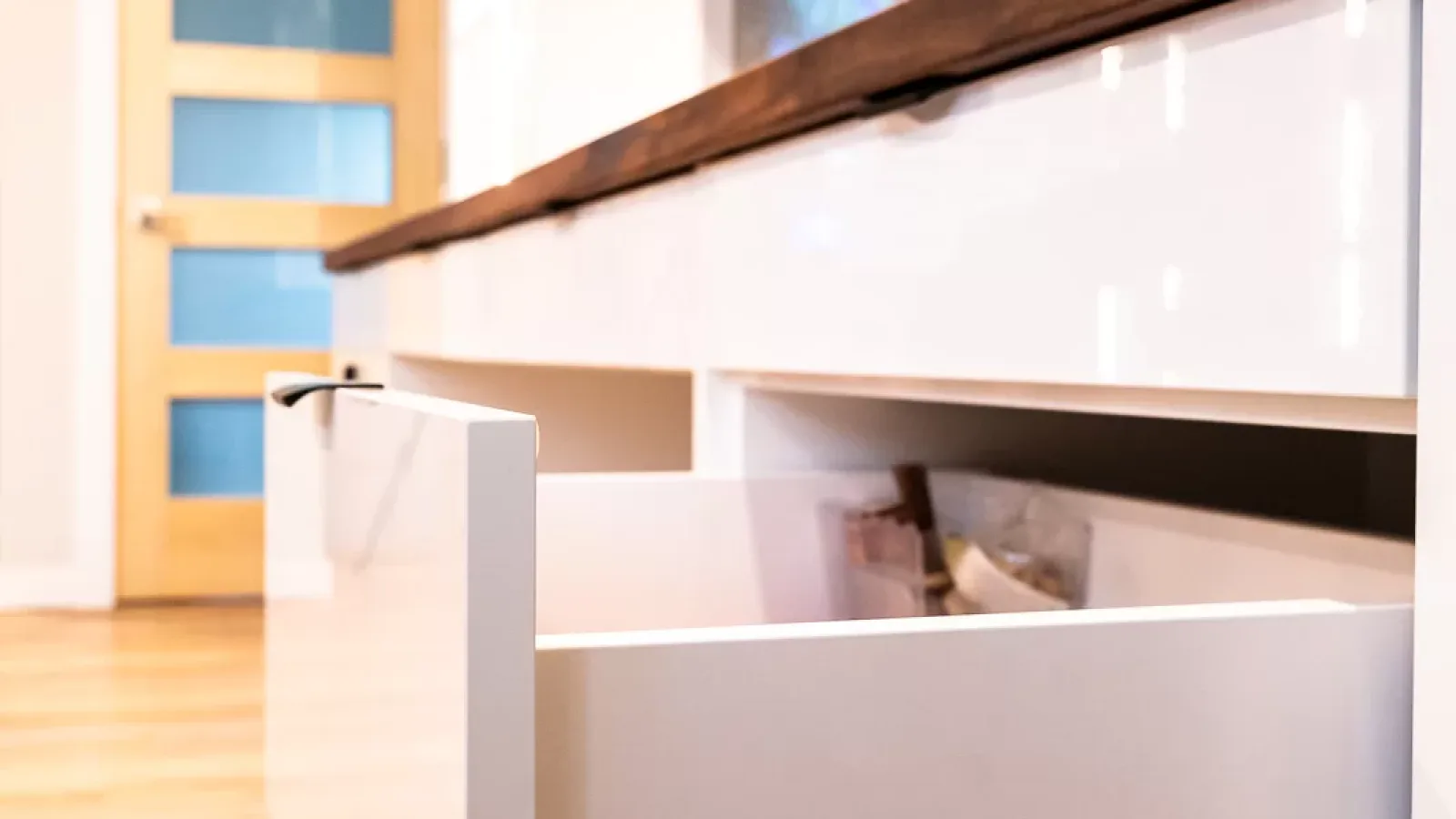 Elk Grove Village Built-In Workstation Elk Grove Village Built-In Workstation